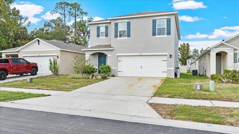 A home in DELAND