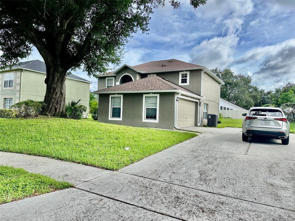 Photo of 1076 Royal Marquis Circle, Ocoee, FL 34761 (MLS # O6352064)