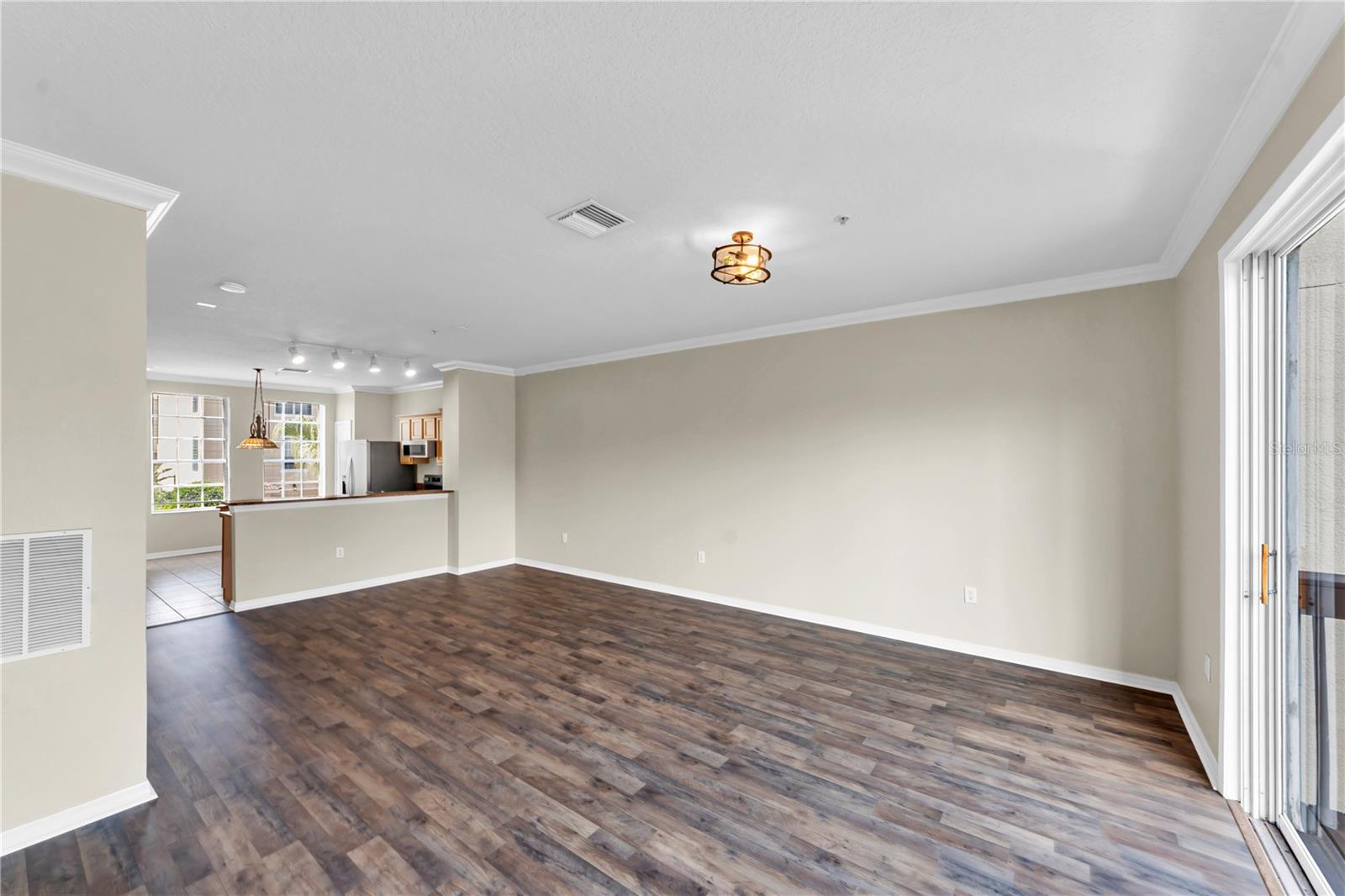 BAYSHORE WEST TWNHMS PH - Residential