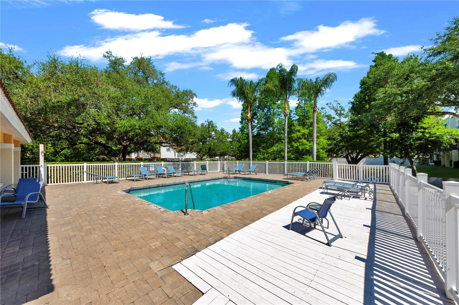 BAYSHORE WEST TWNHMS PH - Residential