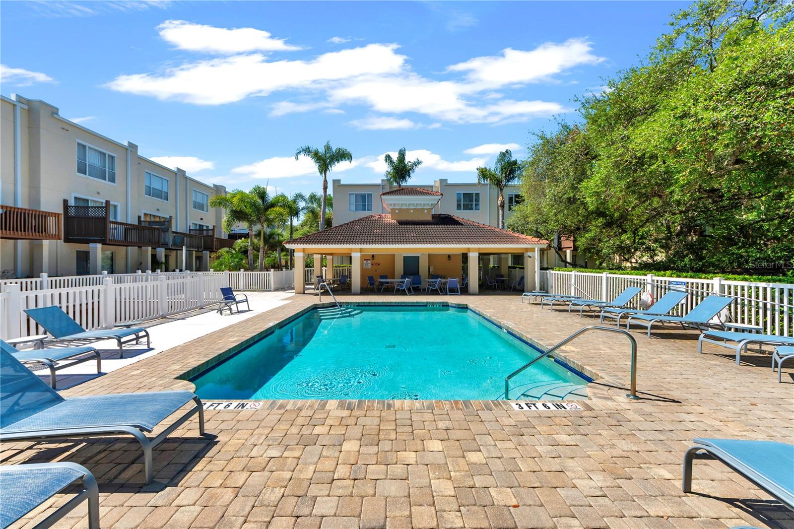 BAYSHORE WEST TWNHMS PH - Residential