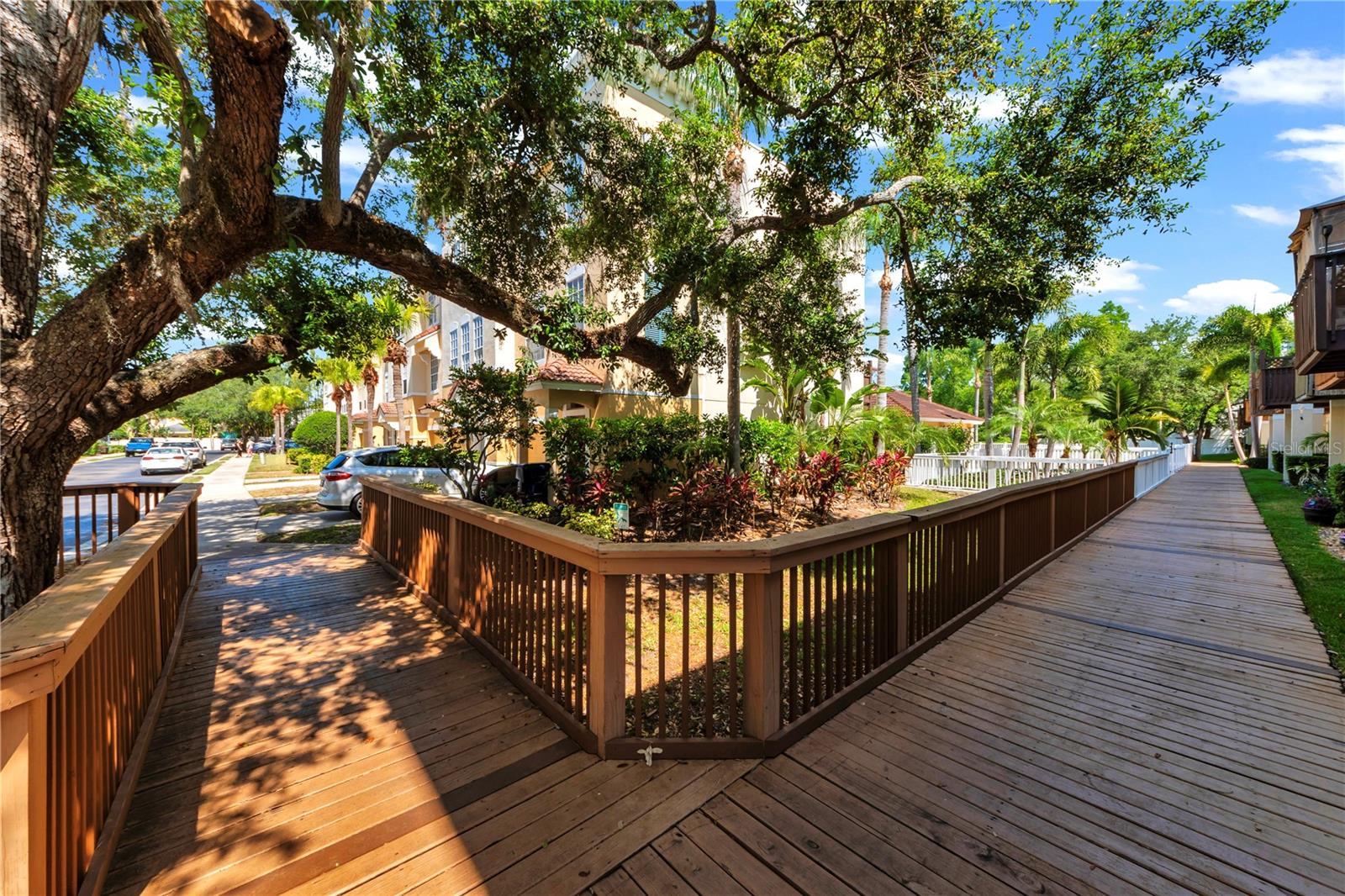 BAYSHORE WEST TWNHMS PH - Residential