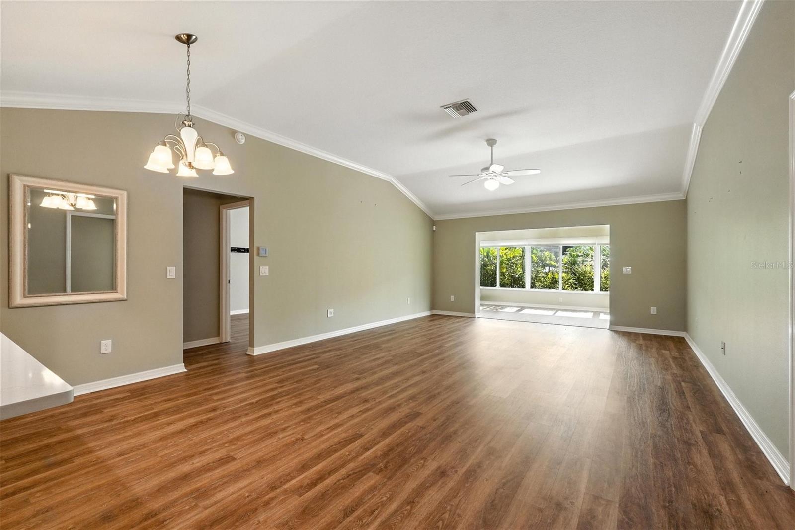 2895 APACHE COURT
