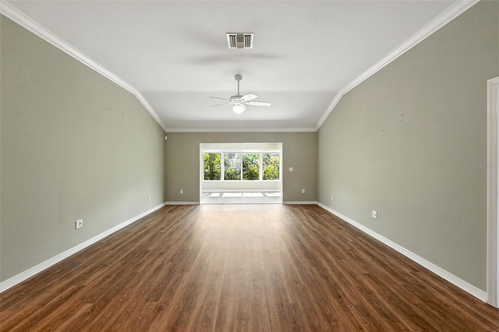 2895 APACHE COURT