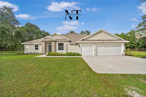 A home in DUNNELLON