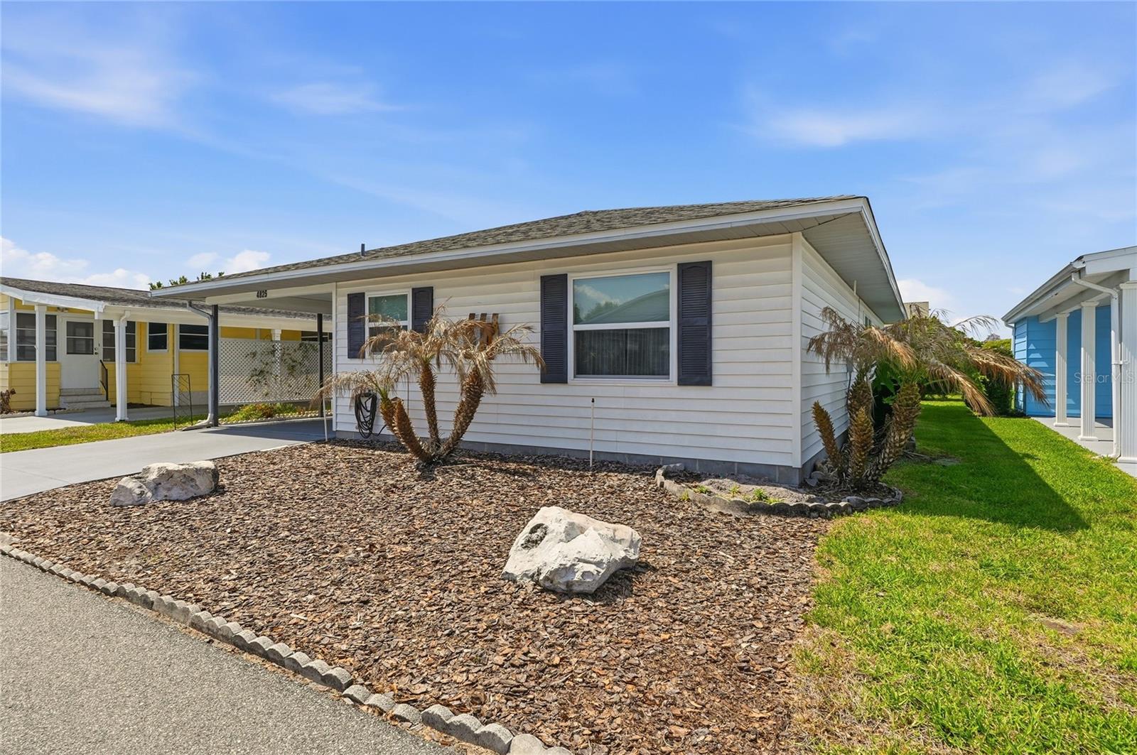 COLONNADES PH 01 - Residential