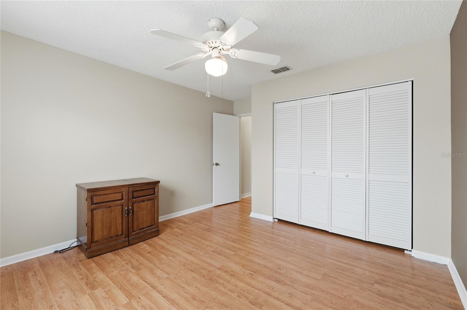 COLONNADES PH 01 - Residential