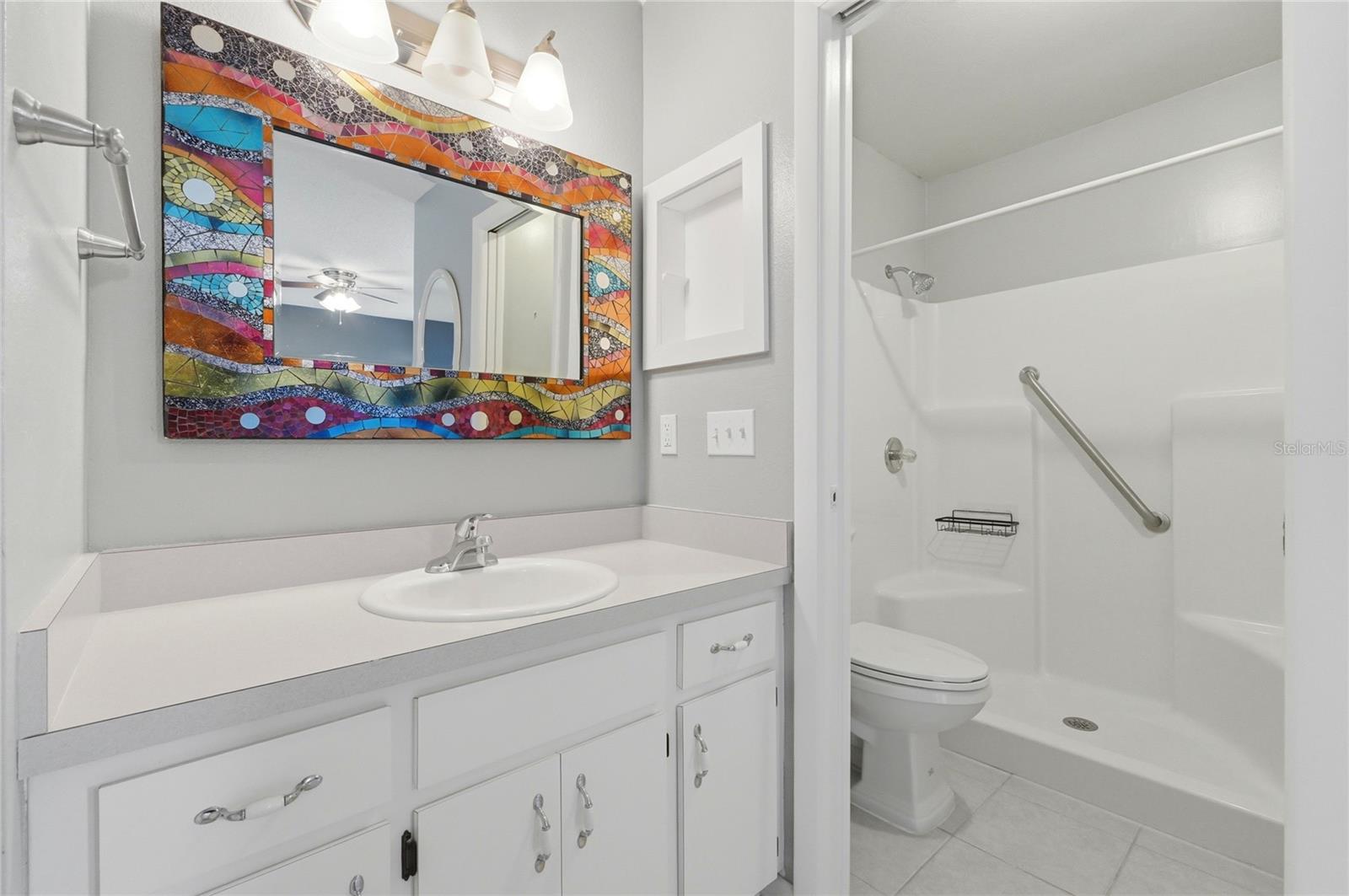 COLONNADES PH 01 - Residential