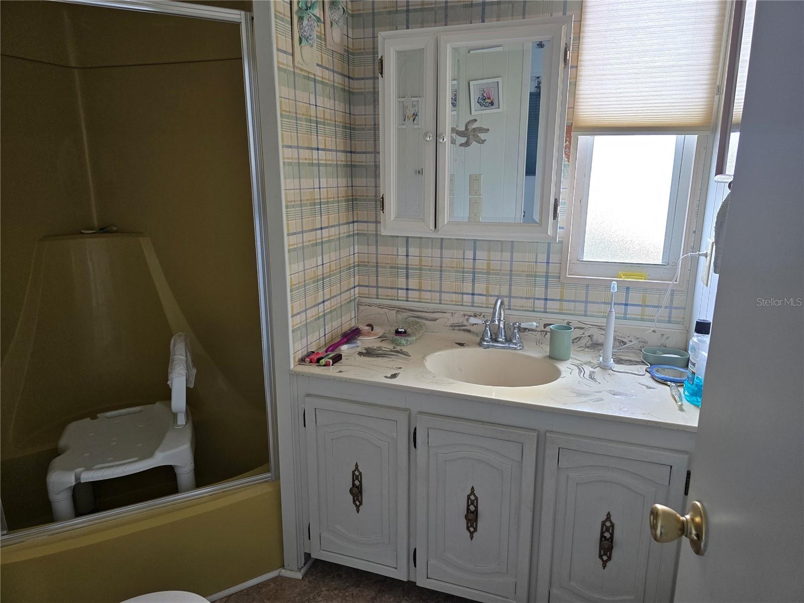 ARIANA SHORES MHP - Residential