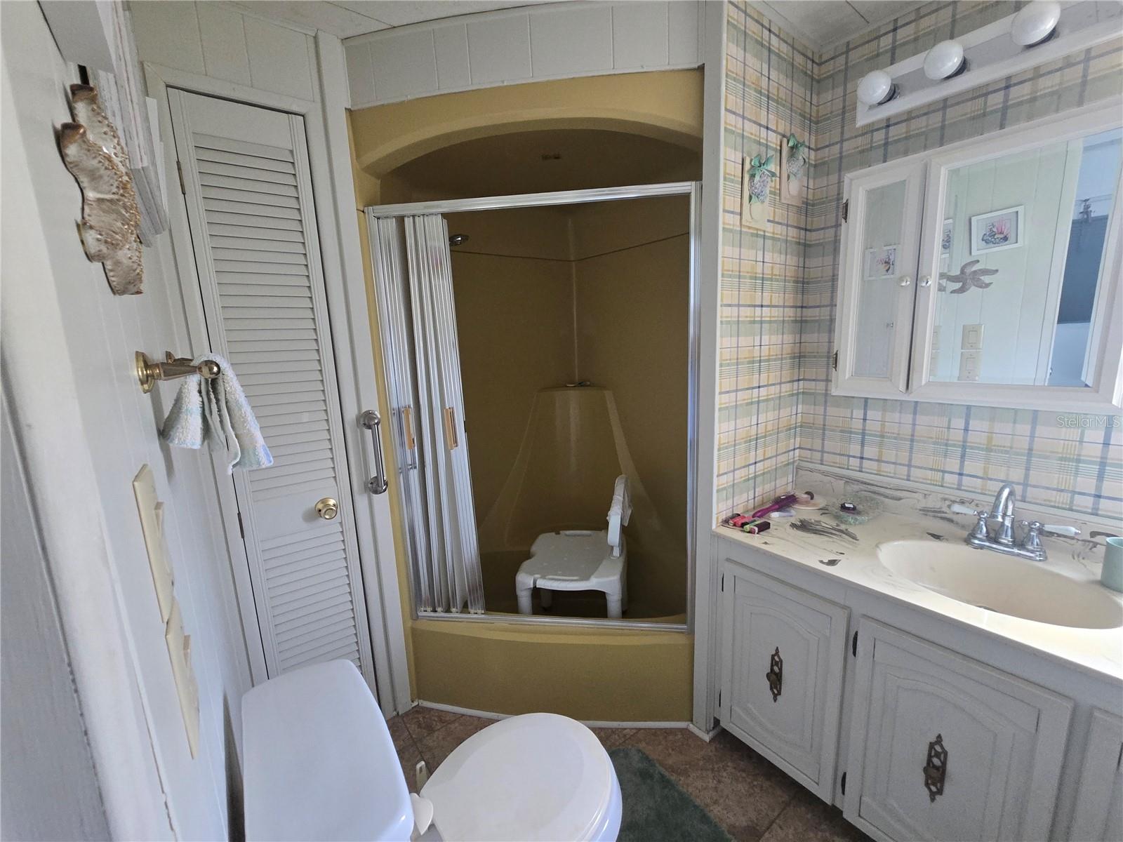 ARIANA SHORES MHP - Residential