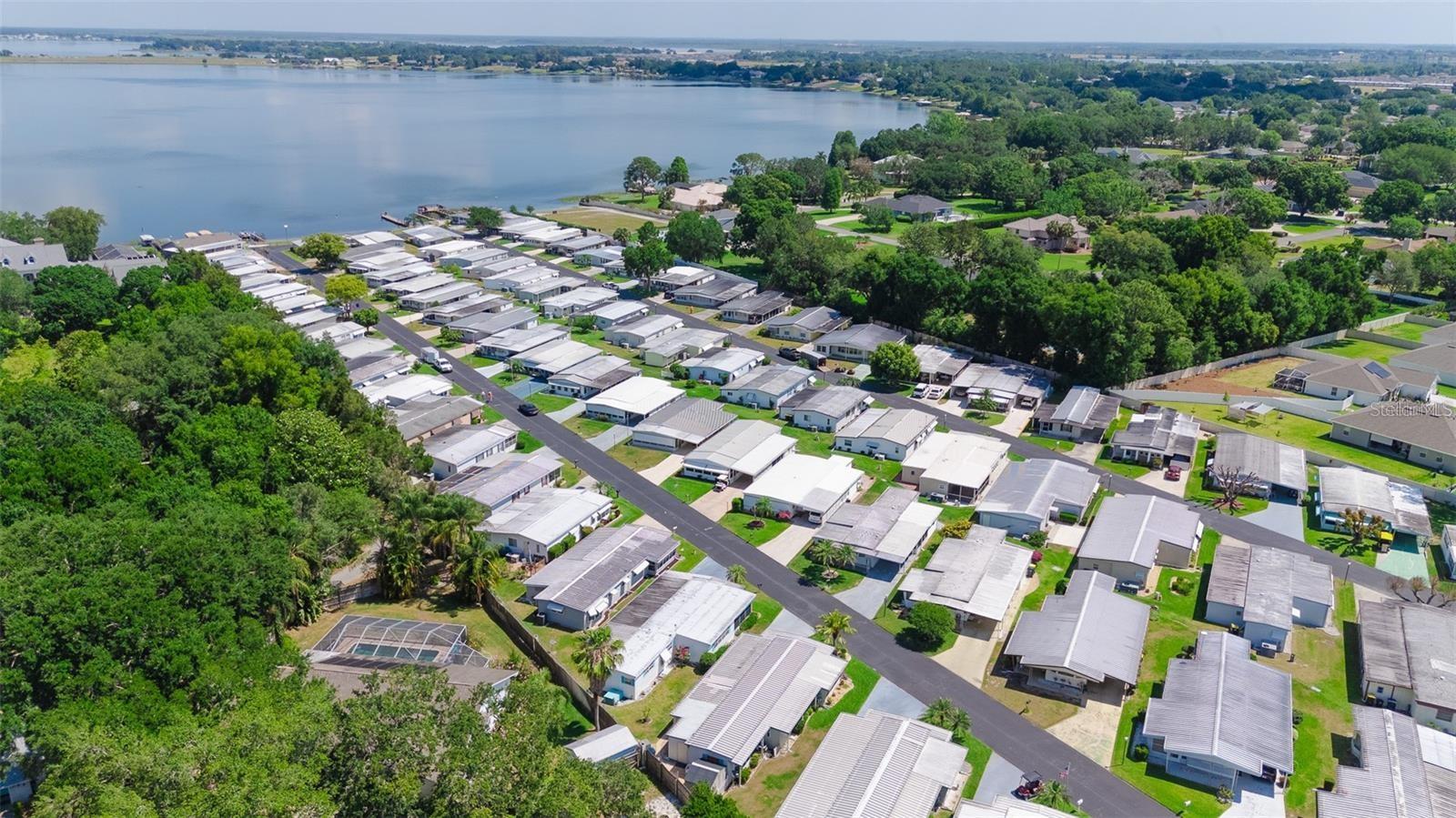 ARIANA SHORES MHP - Residential