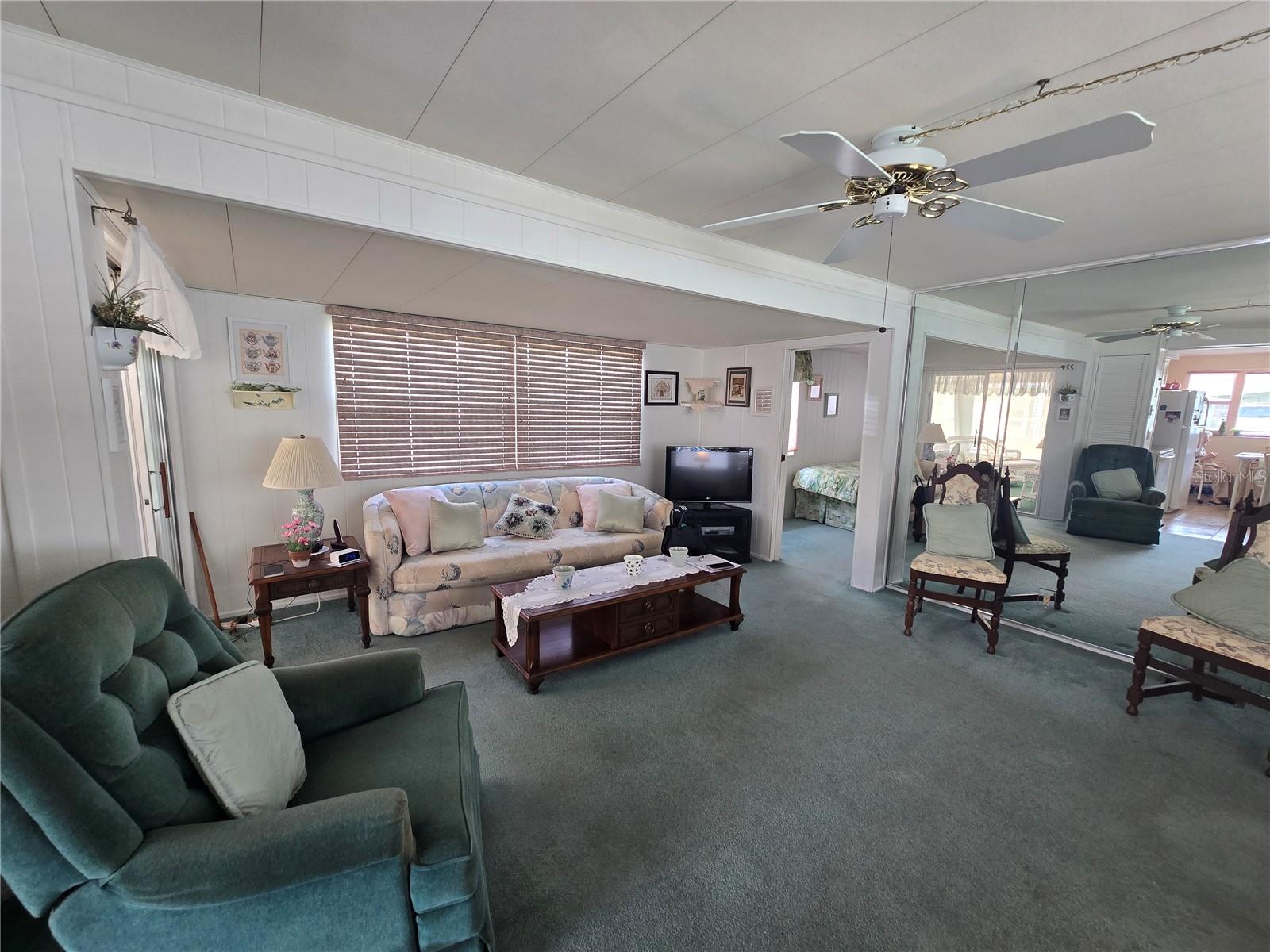 ARIANA SHORES MHP - Residential