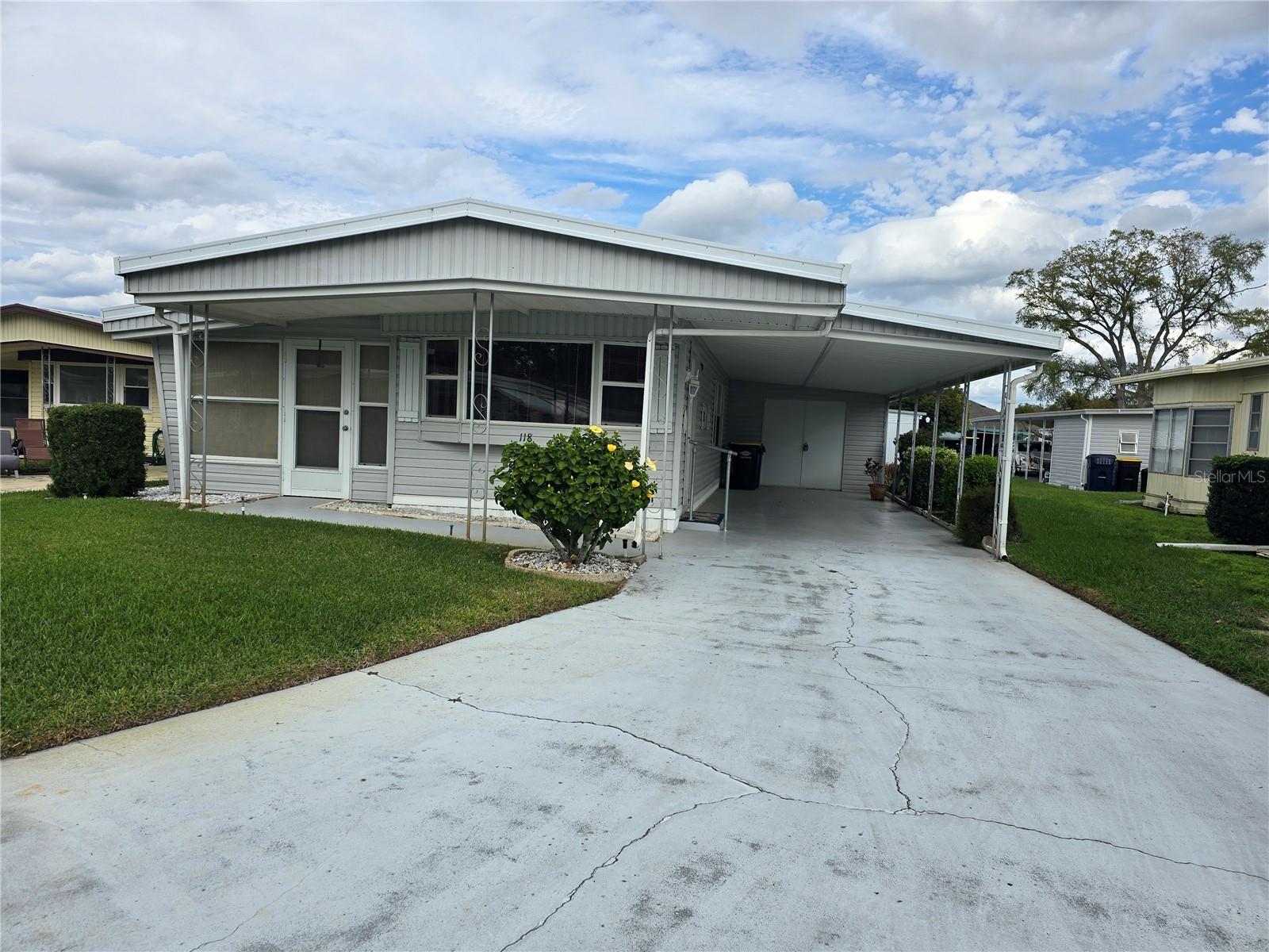 ARIANA SHORES MHP - Residential