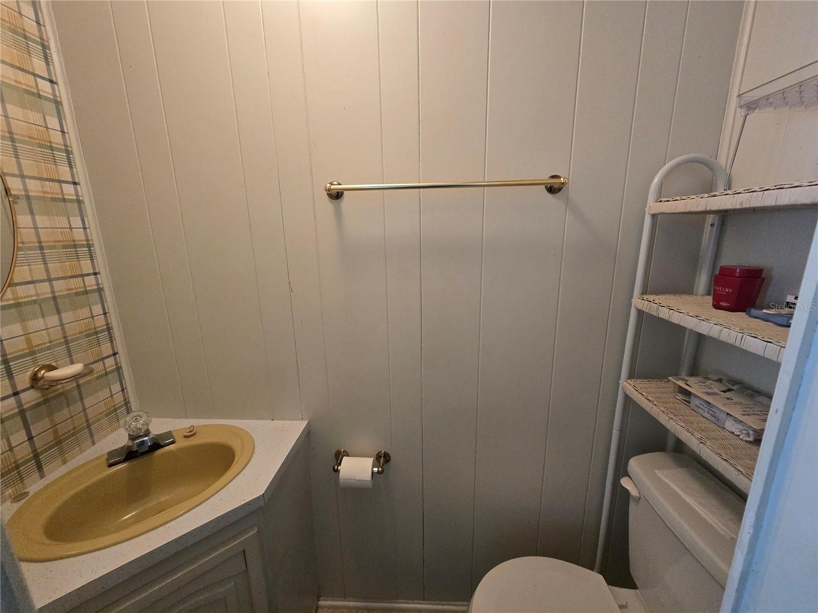 ARIANA SHORES MHP - Residential