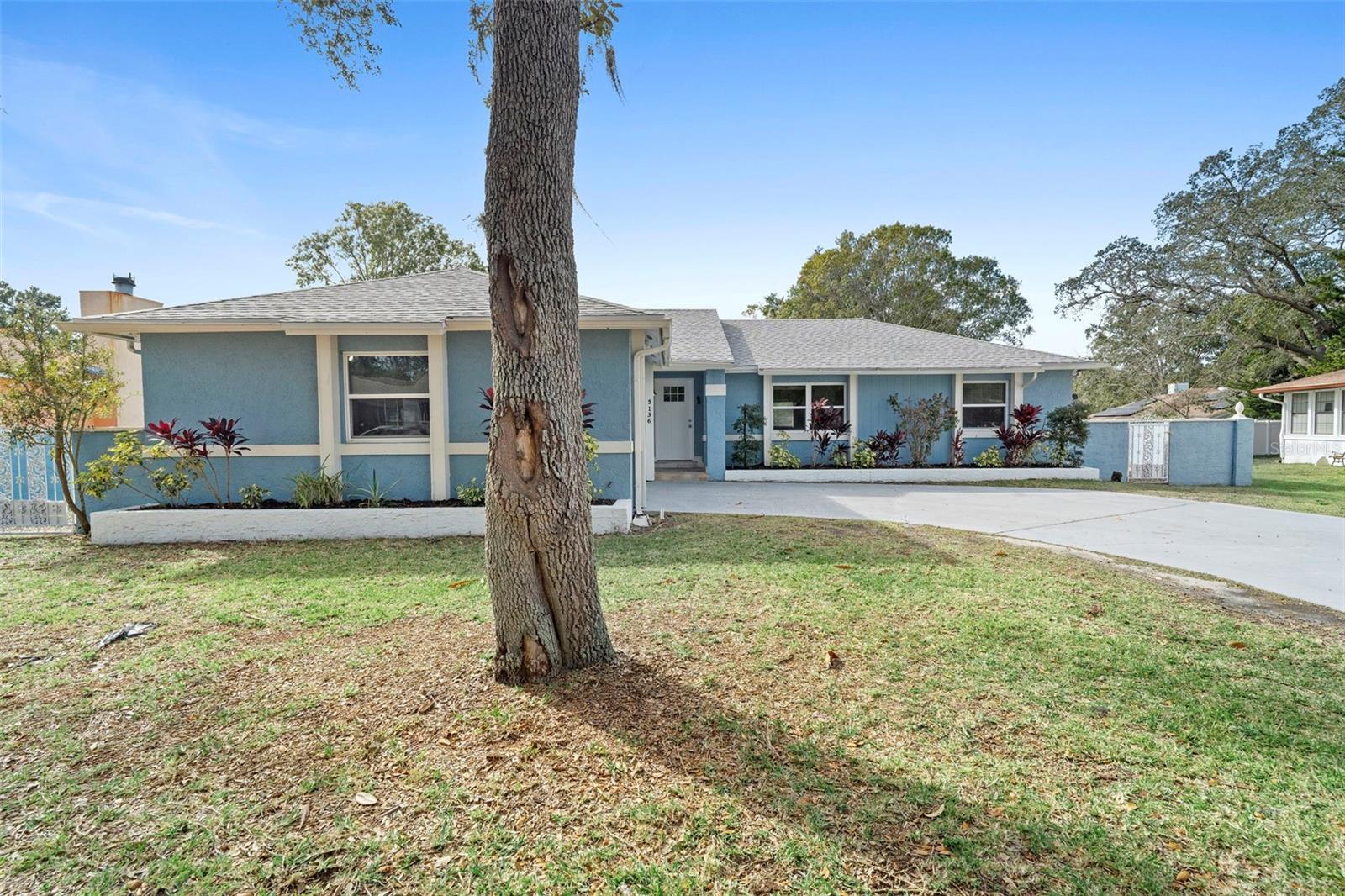 OAKTREE VILLAGE - Residential