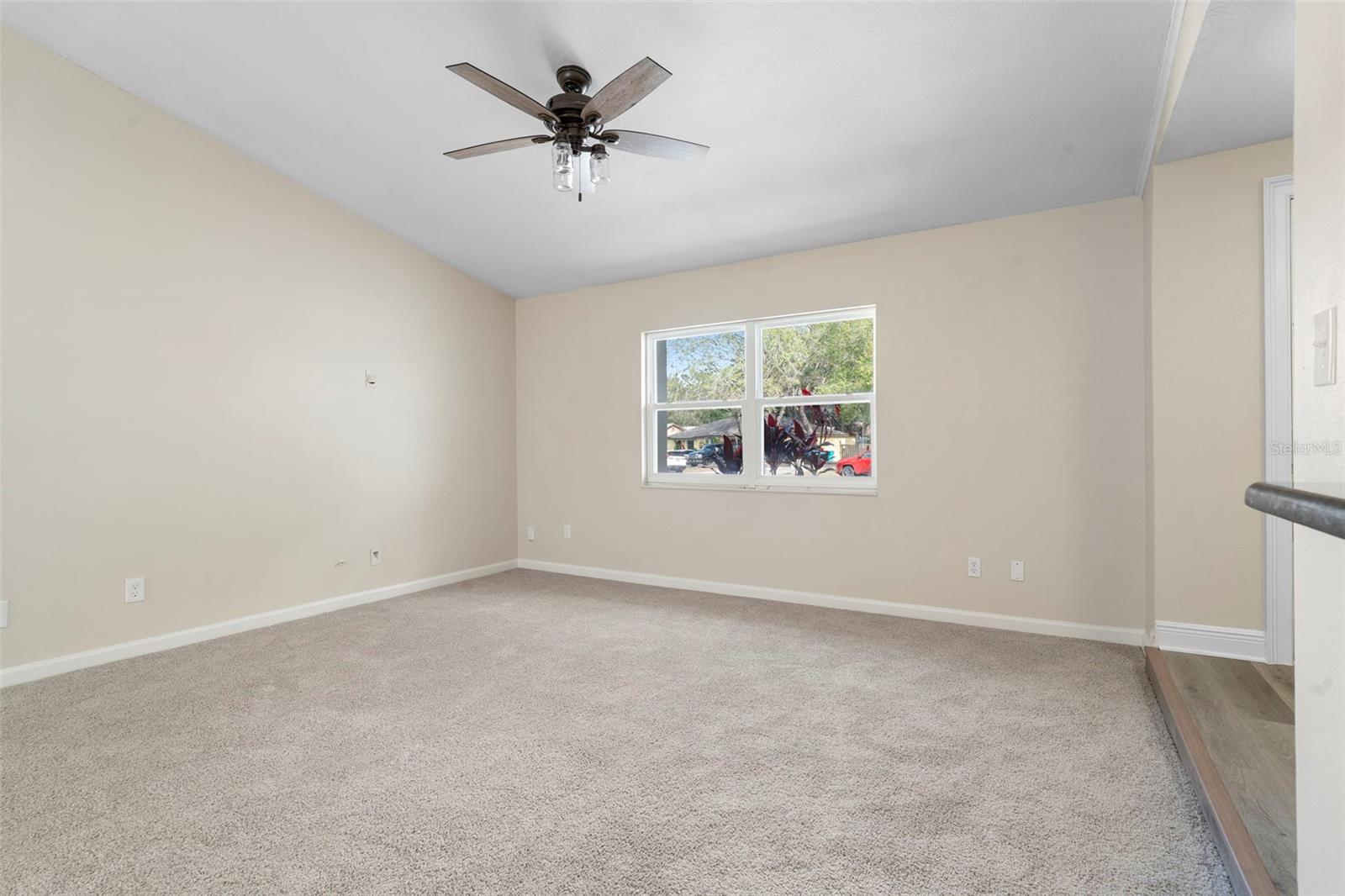 OAKTREE VILLAGE - Residential