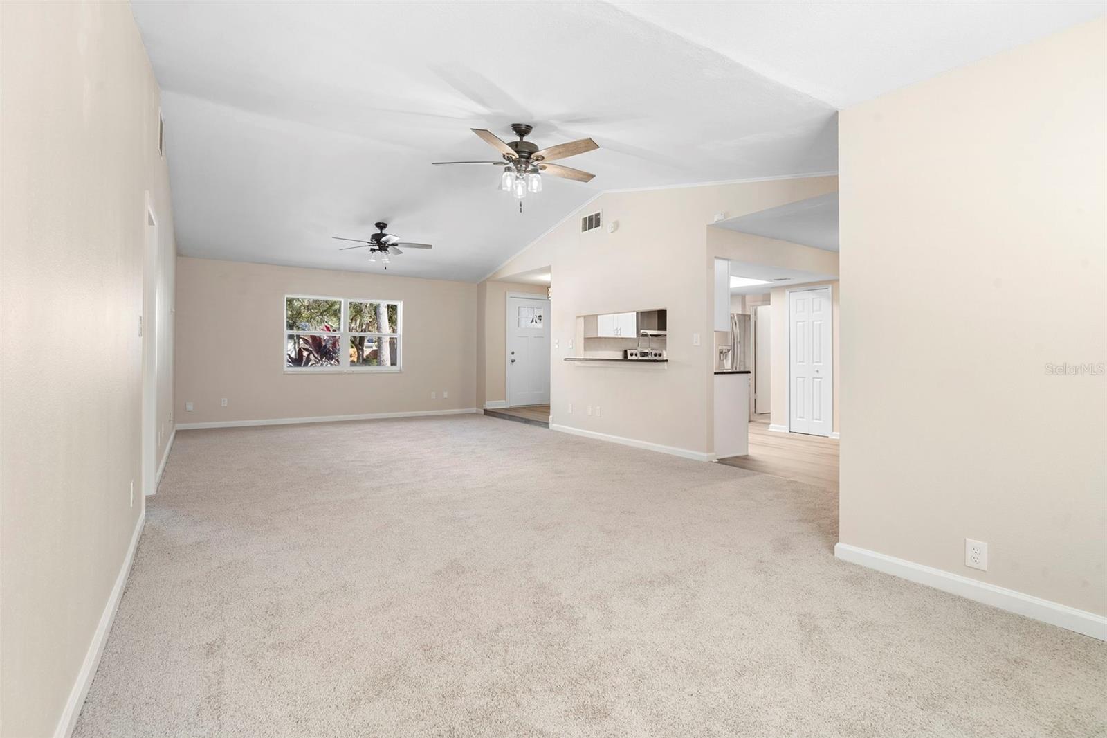 OAKTREE VILLAGE - Residential