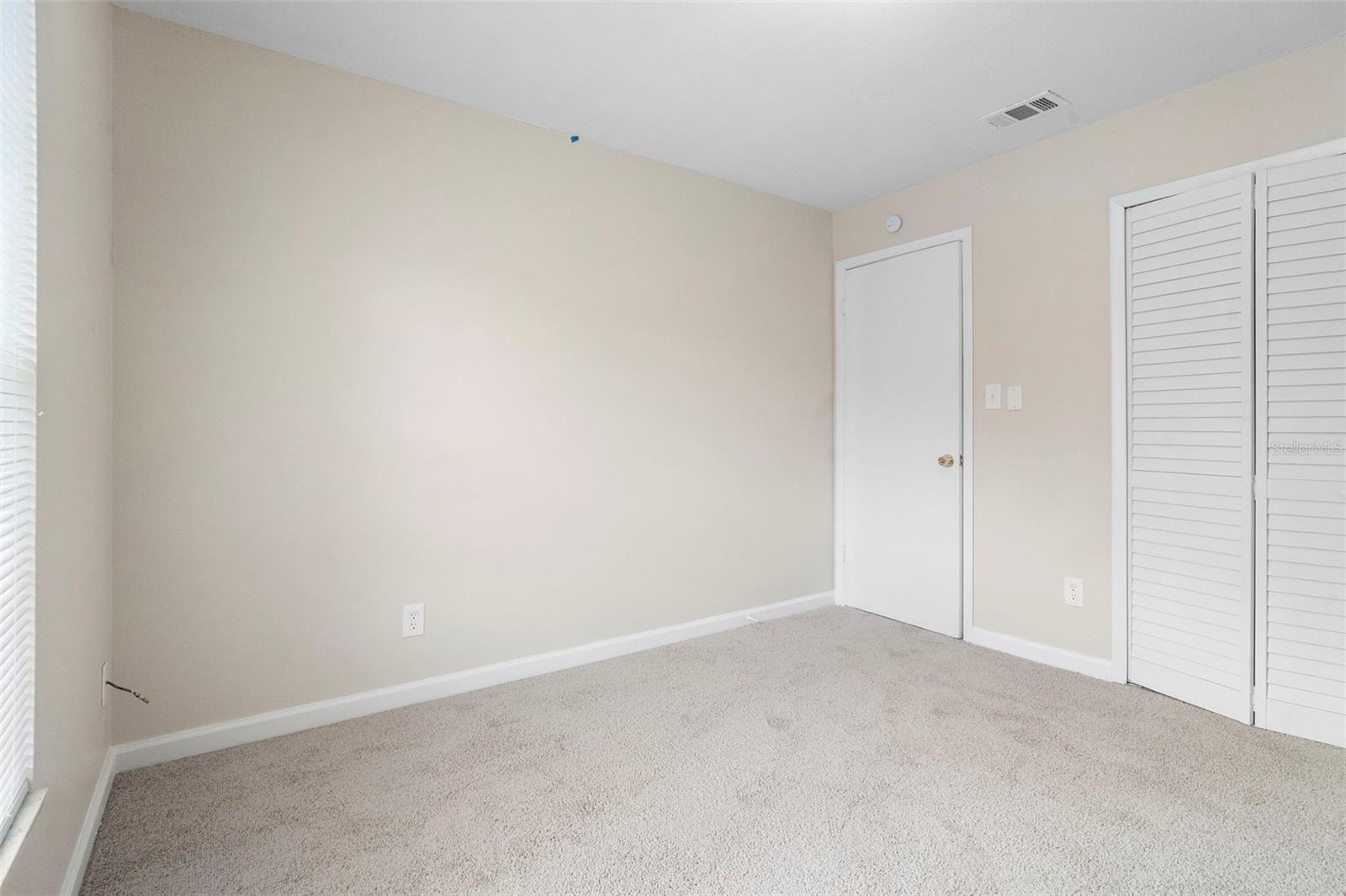 OAKTREE VILLAGE - Residential