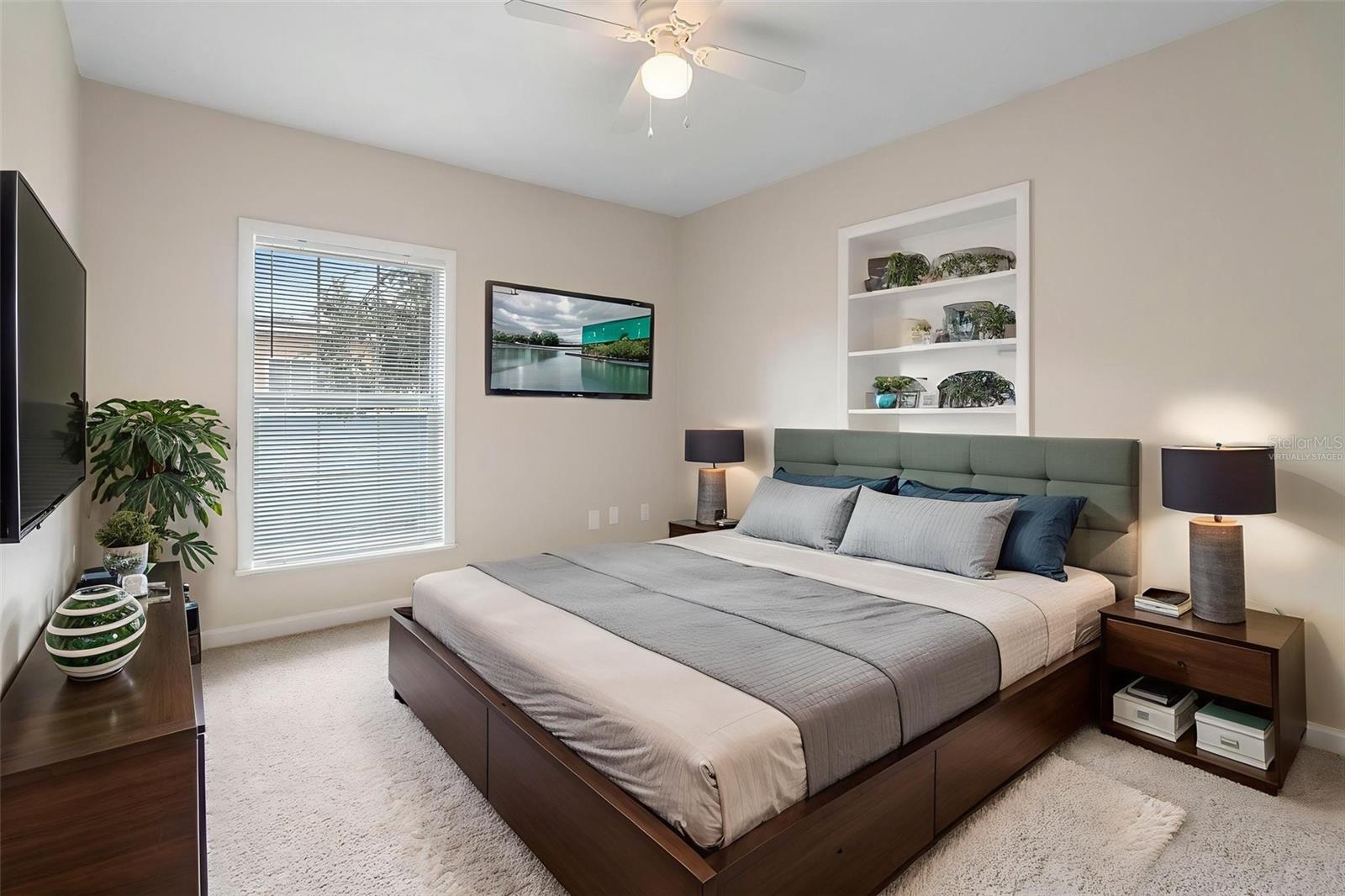 OAKTREE VILLAGE - Residential