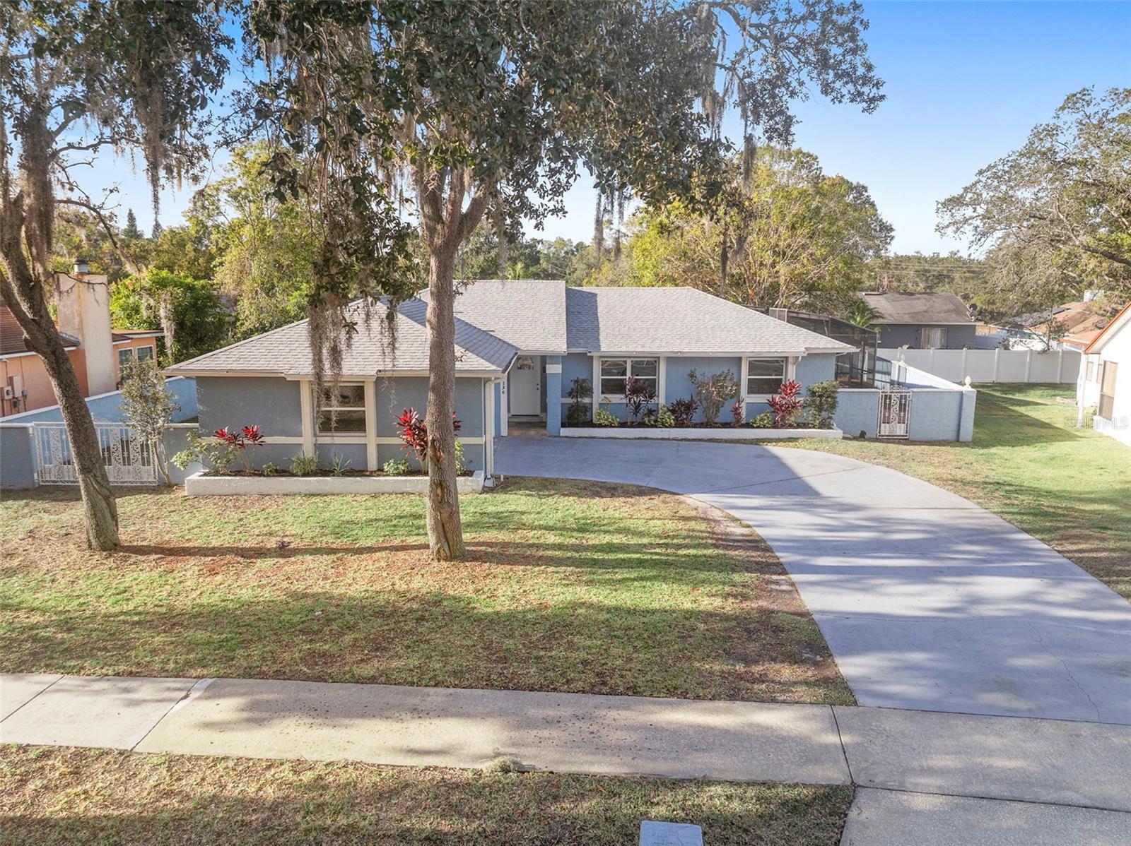 OAKTREE VILLAGE - Residential