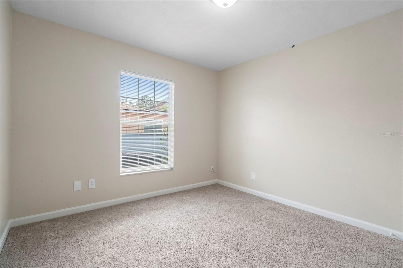 OAKTREE VILLAGE - Residential