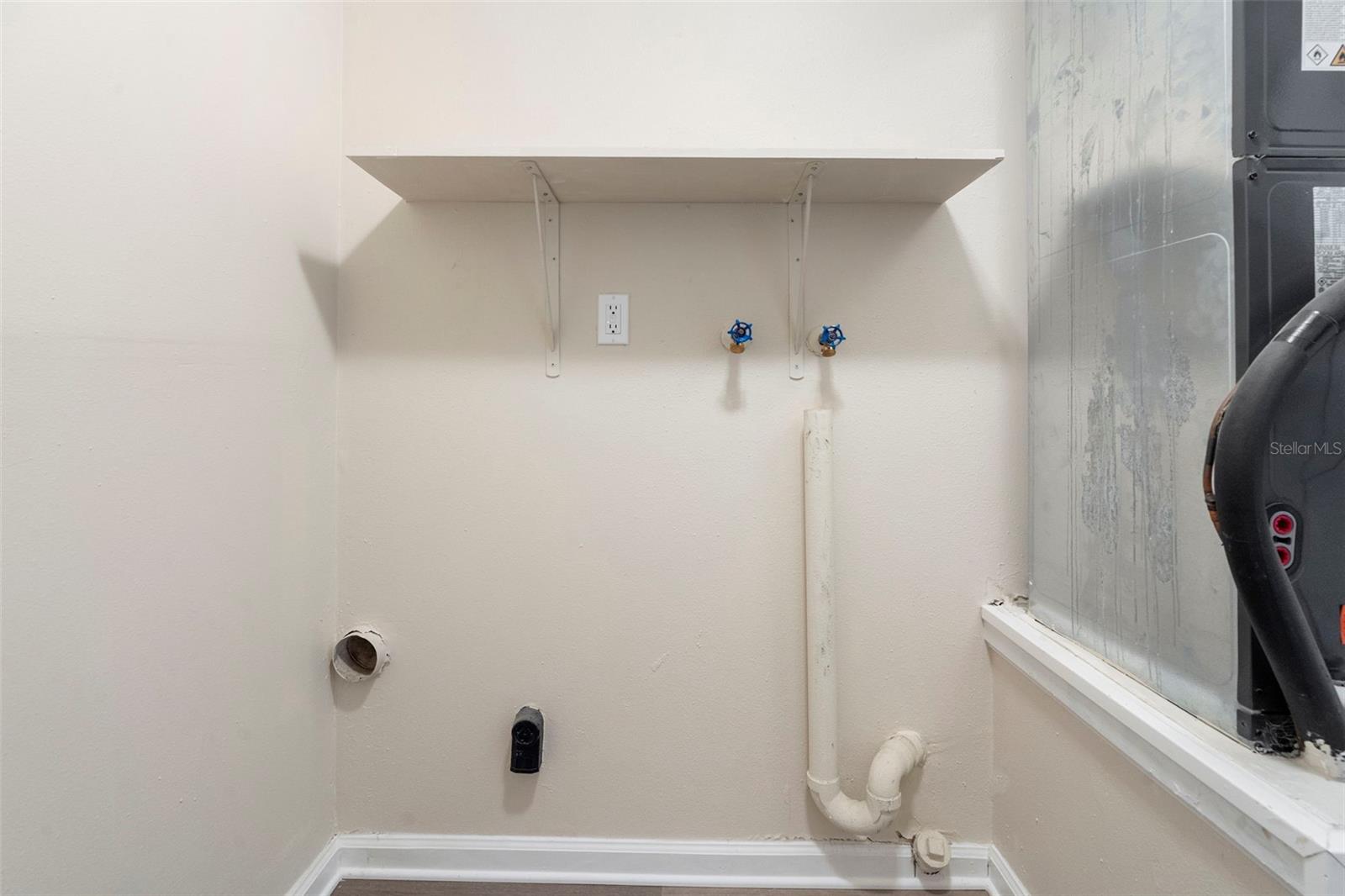 OAKTREE VILLAGE - Residential