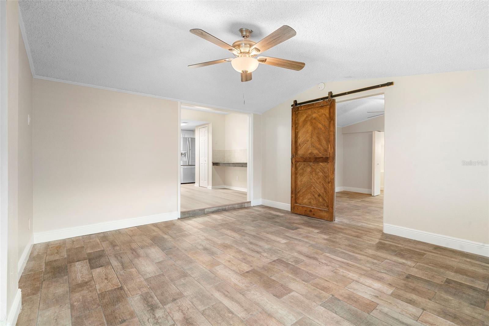 OAKTREE VILLAGE - Residential