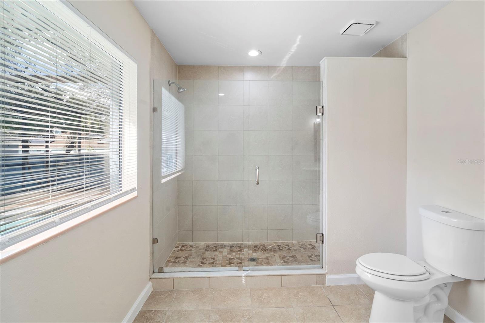 OAKTREE VILLAGE - Residential