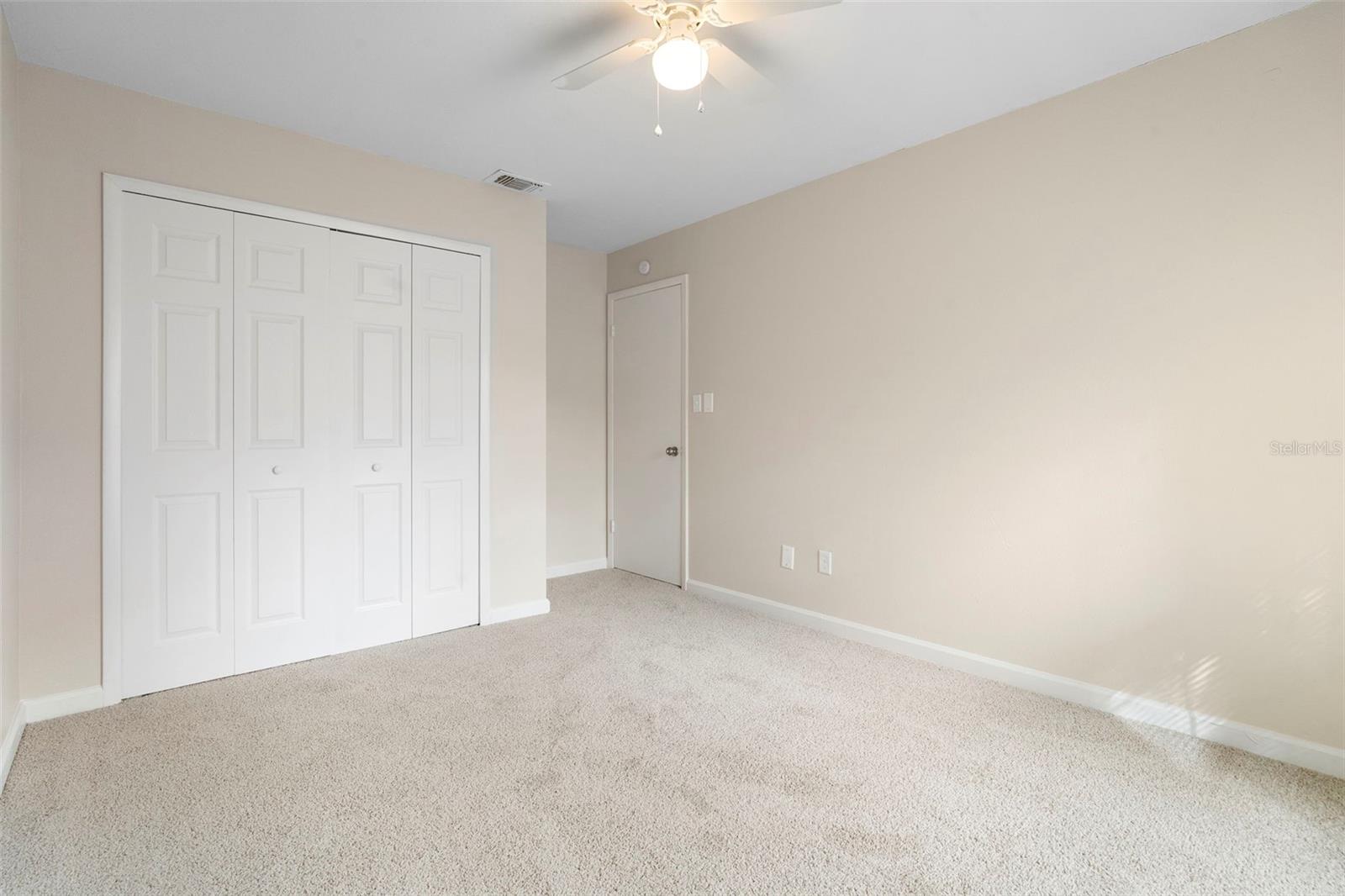 OAKTREE VILLAGE - Residential