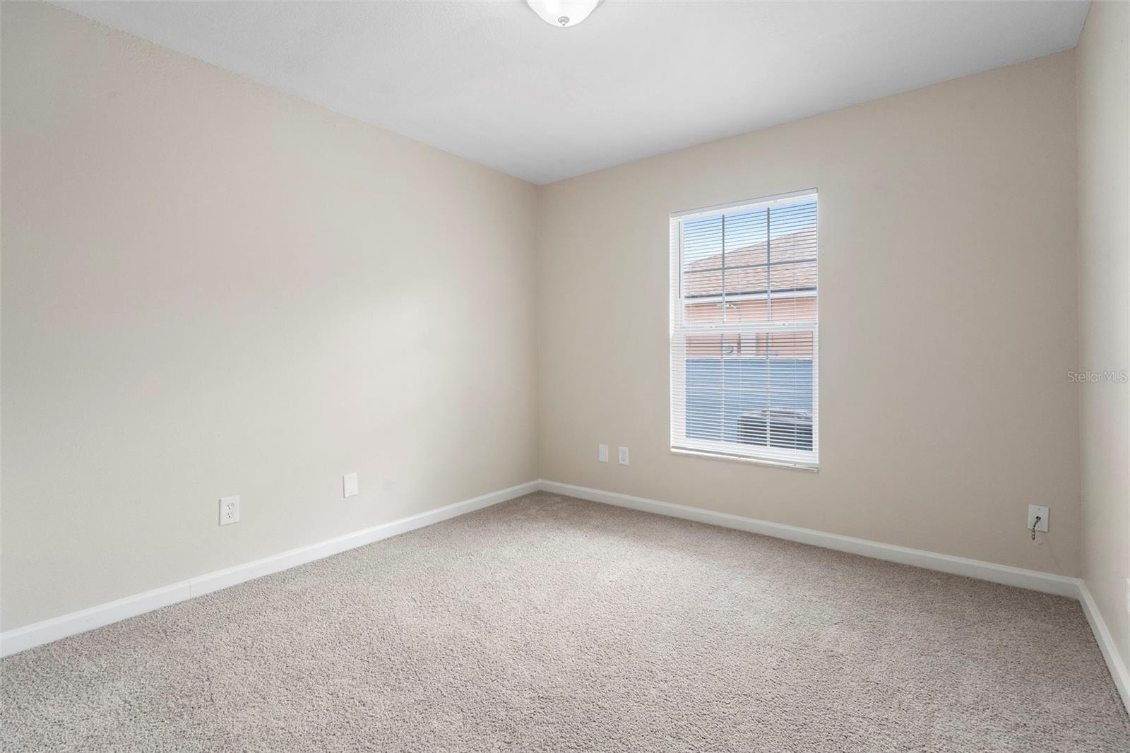 OAKTREE VILLAGE - Residential