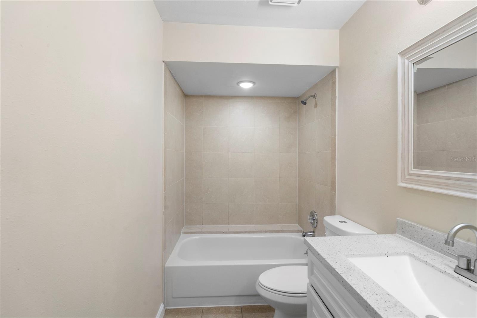 OAKTREE VILLAGE - Residential