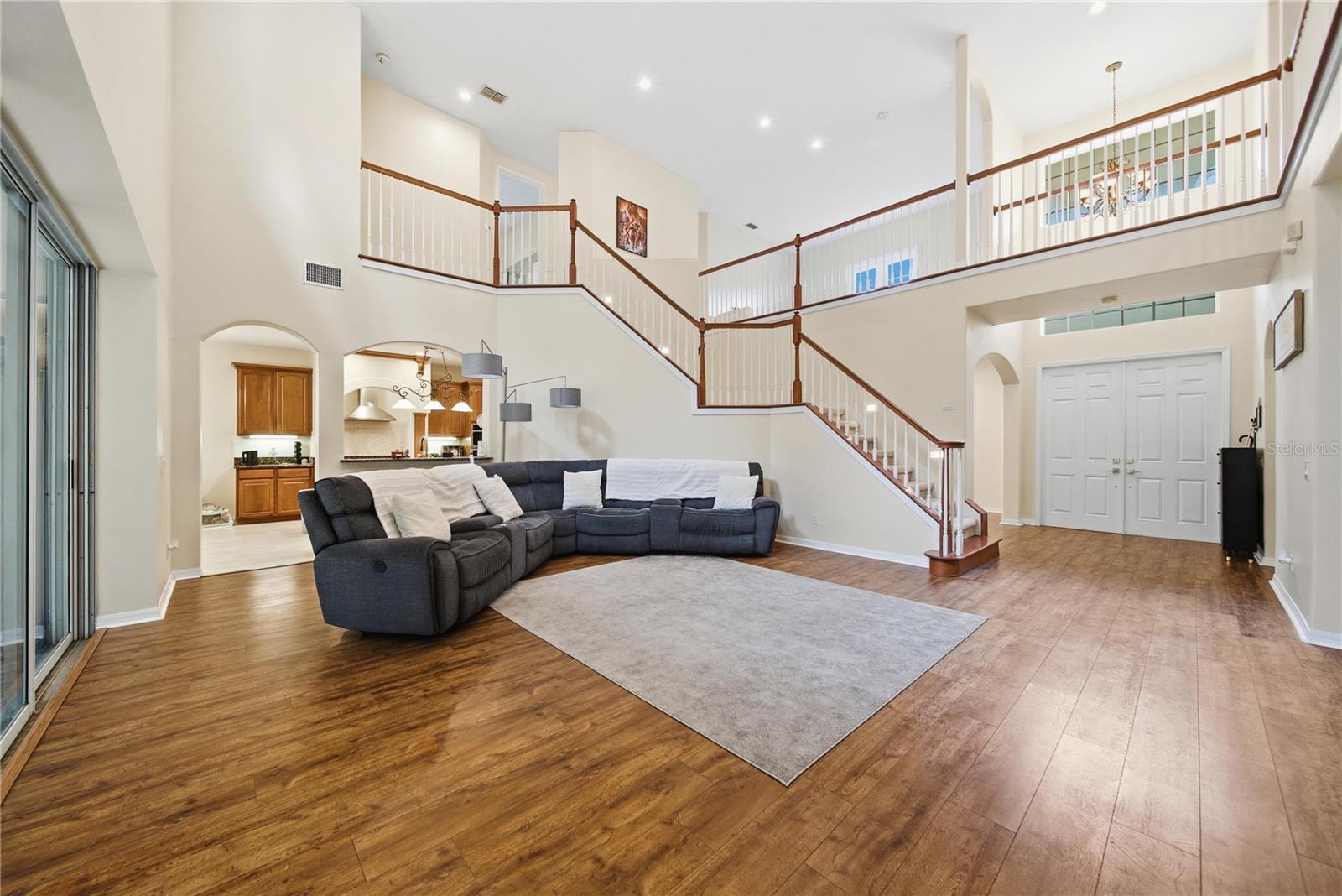 SEVEN OAKS PRCL S-9 - Residential Lease