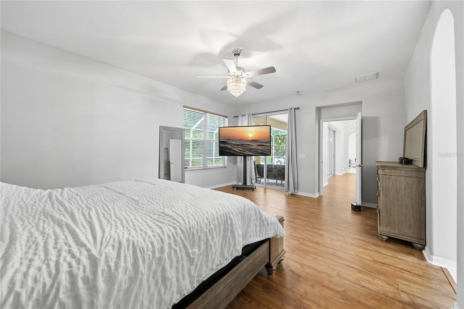 SEVEN OAKS PRCL S-9 - Residential Lease