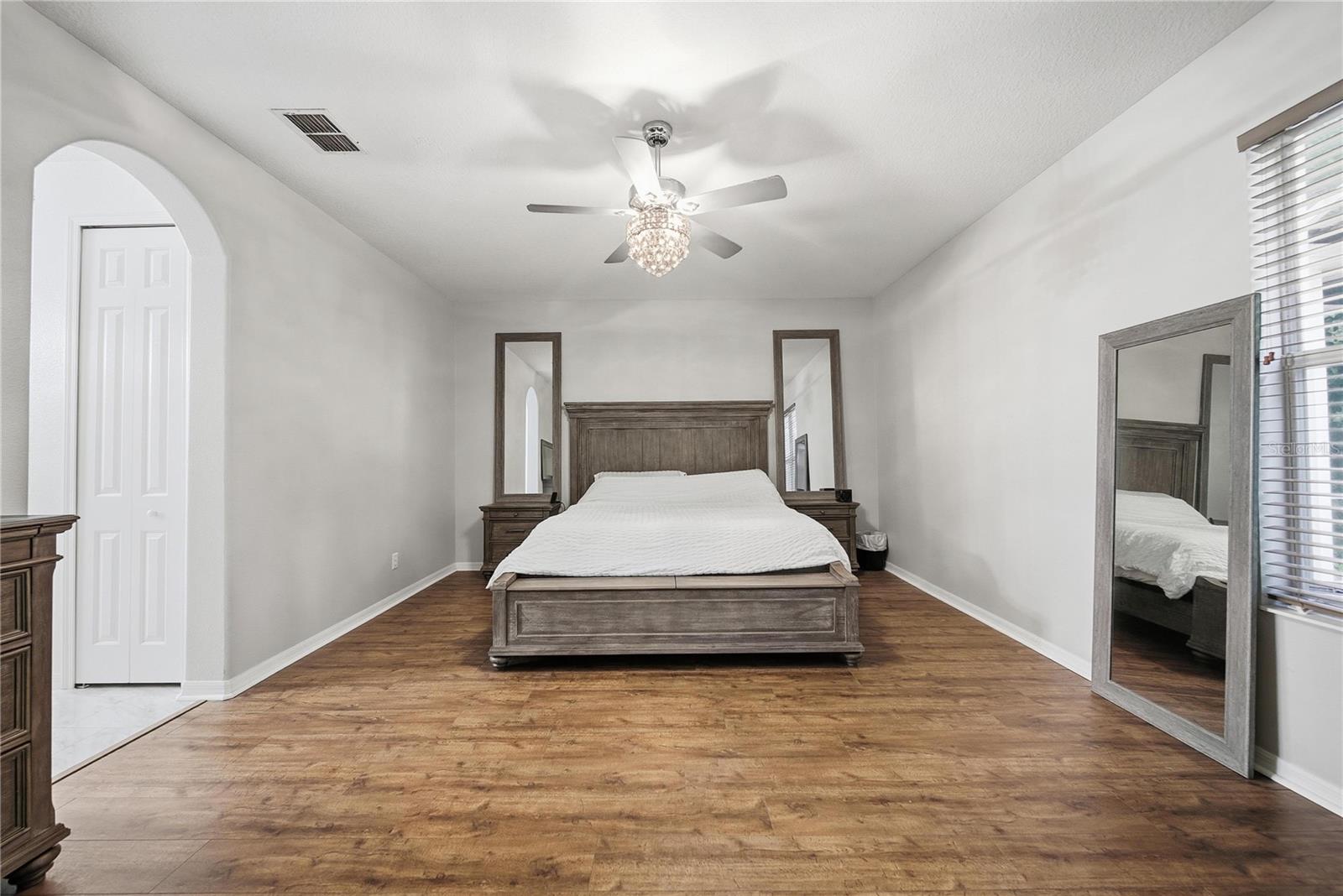 SEVEN OAKS PRCL S-9 - Residential Lease