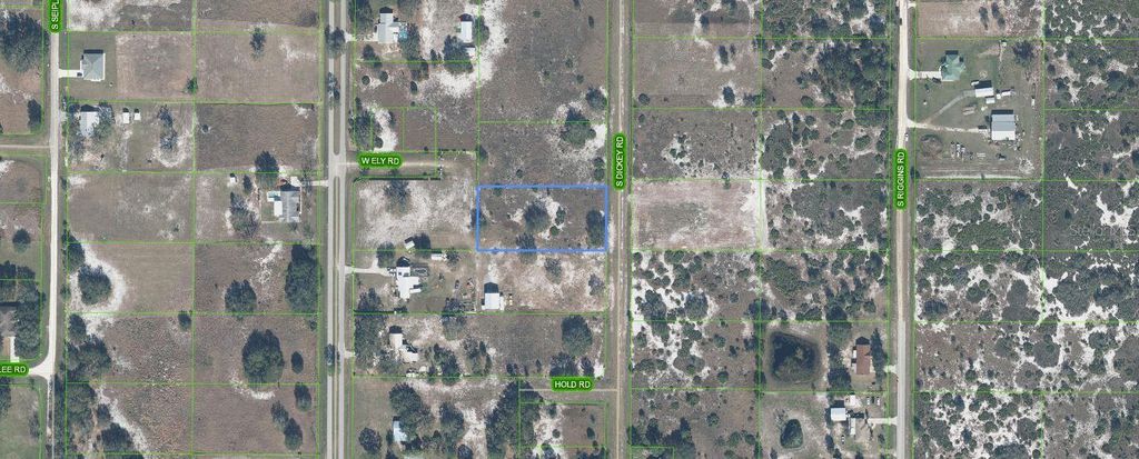 Photo of 600 S Dickey Road, Avon Park, FL 33825 (MLS # O6333492)