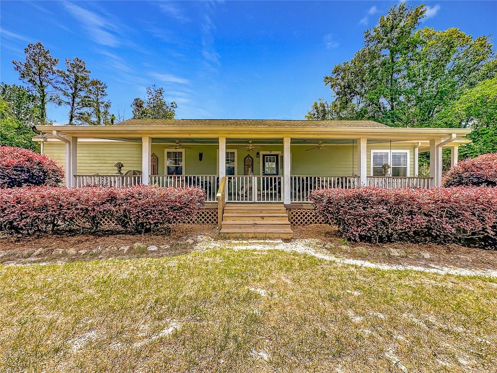 Photo of 759 SW Wester Drive, Lake City, FL 32024 (MLS # TB8501044)