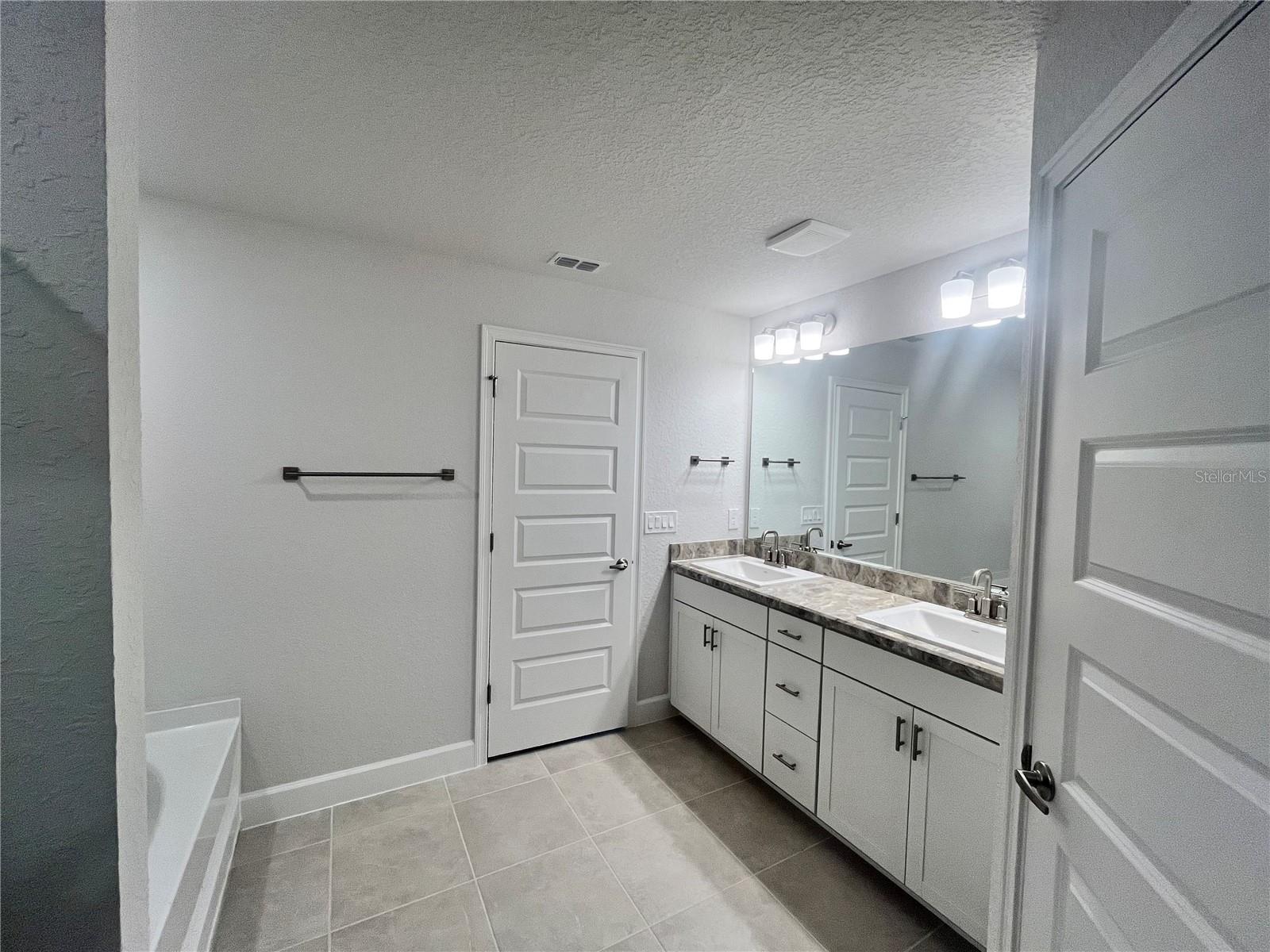 ORANGE BLOSSOM HILLS UNIT 1 - Residential