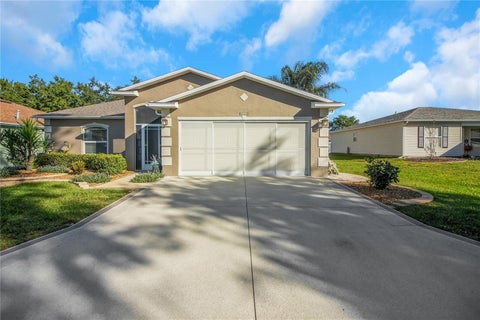 Tiny photo for 1019 Meadowbend Drive, Leesburg, FL 34748 (MLS # G5119337)
