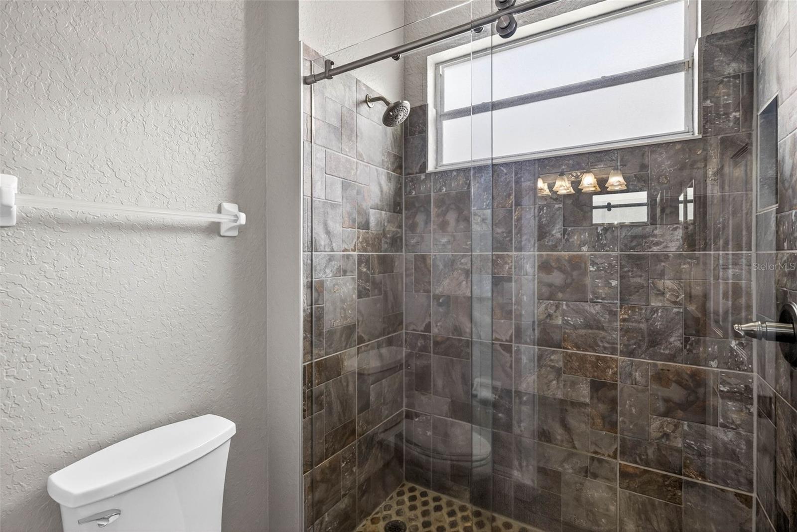 RIVER HILLS COUNTRY CLUB PH 11 - Residential