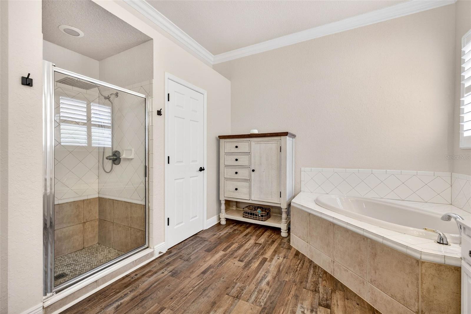 RIVER HILLS COUNTRY CLUB PH 11 - Residential