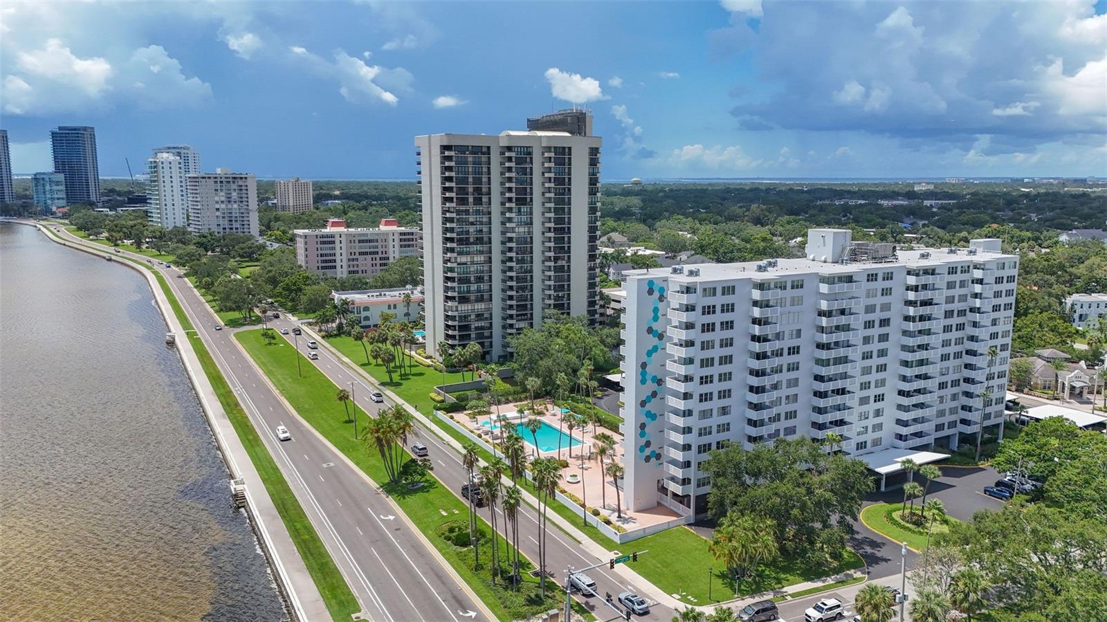 HARBOUR HOUSE CONDO - Residential Lease