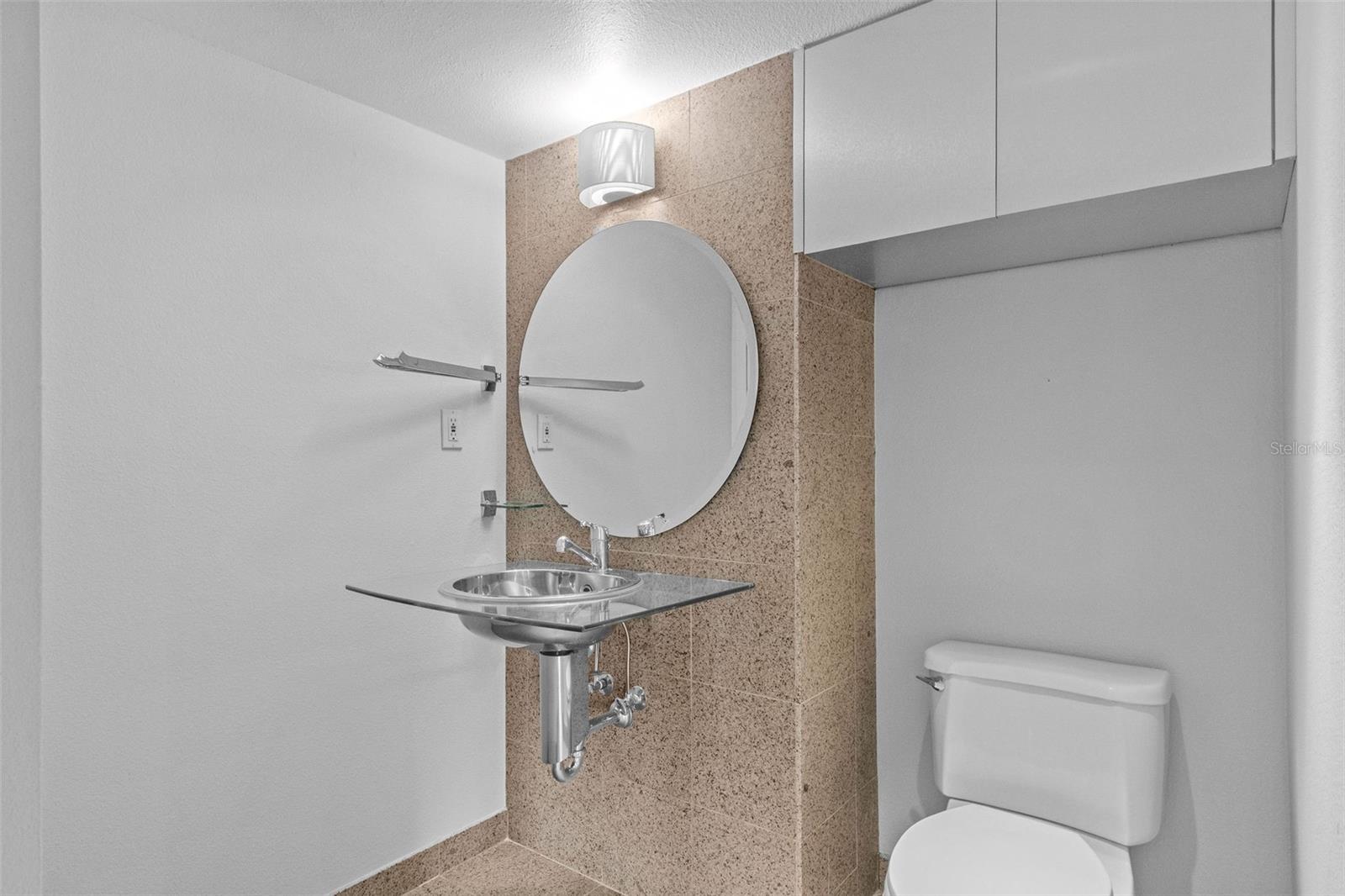 HARBOUR HOUSE CONDO - Residential Lease