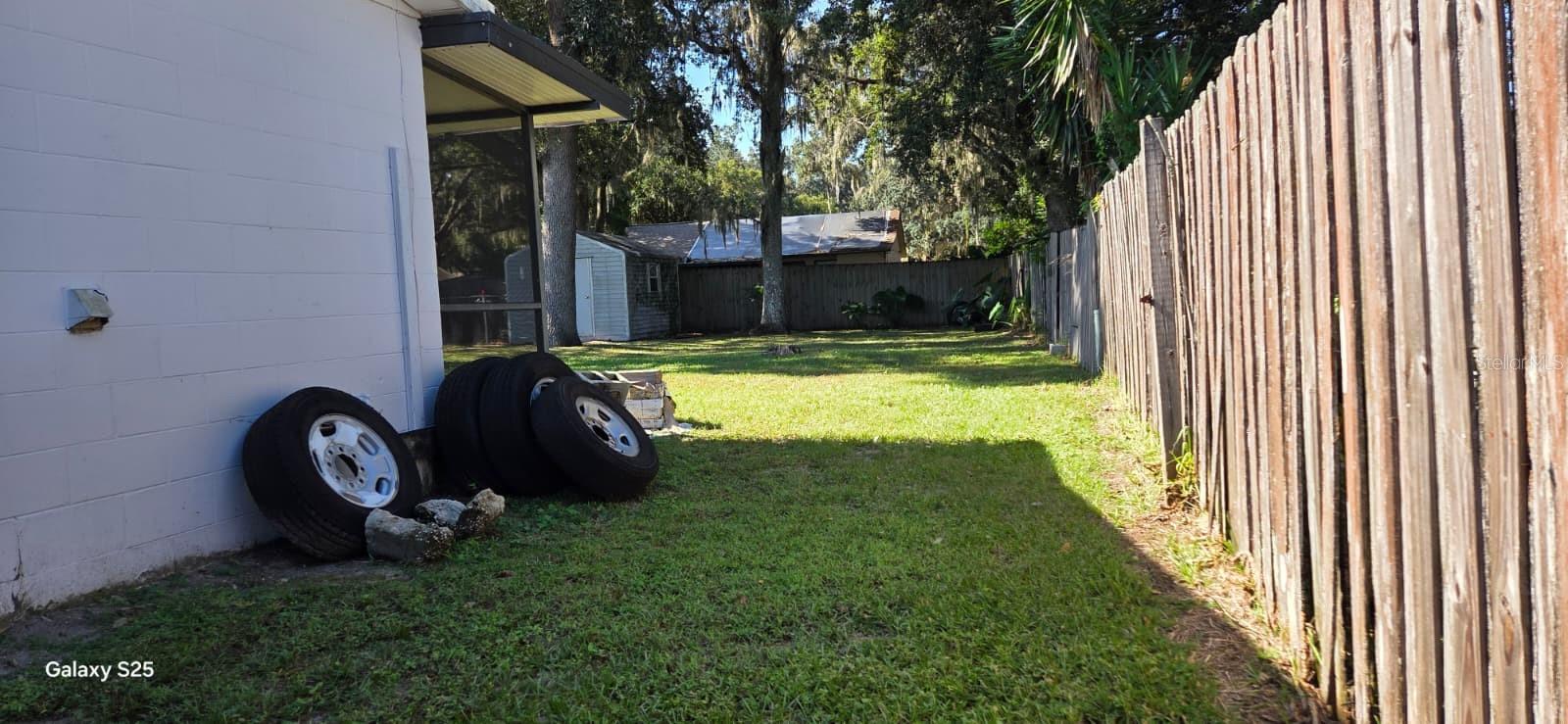 RIVERWOOD - Residential