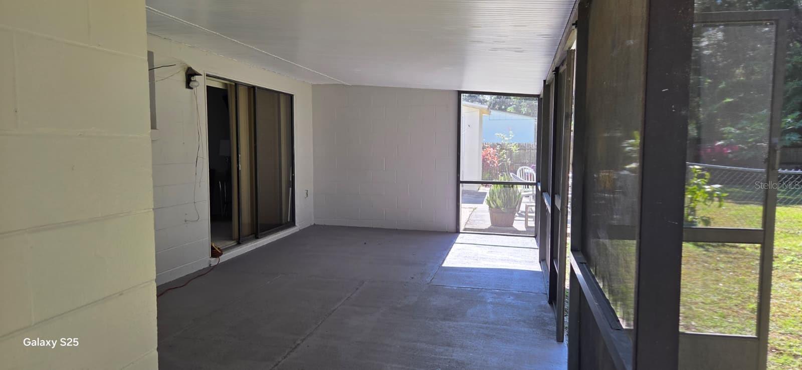 RIVERWOOD - Residential