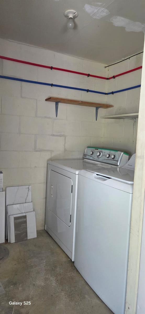 RIVERWOOD - Residential