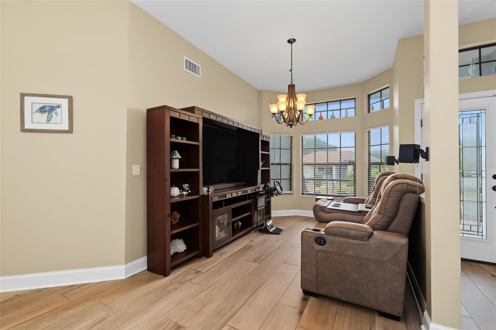 605 TOMOKA DRIVE