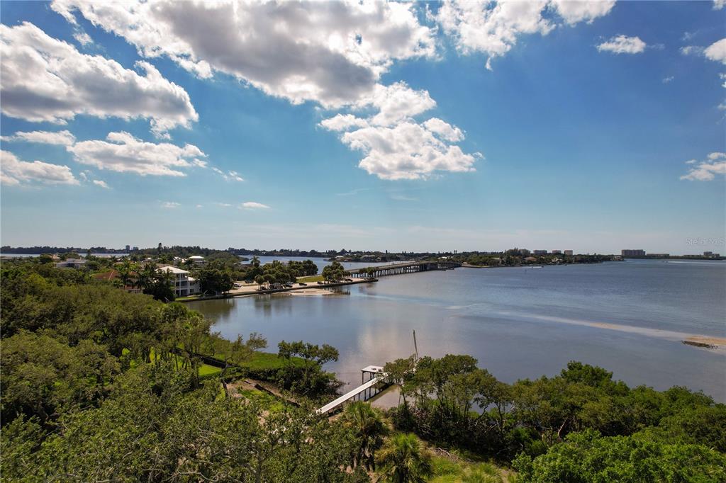 SHORELAND WOODS - Residential