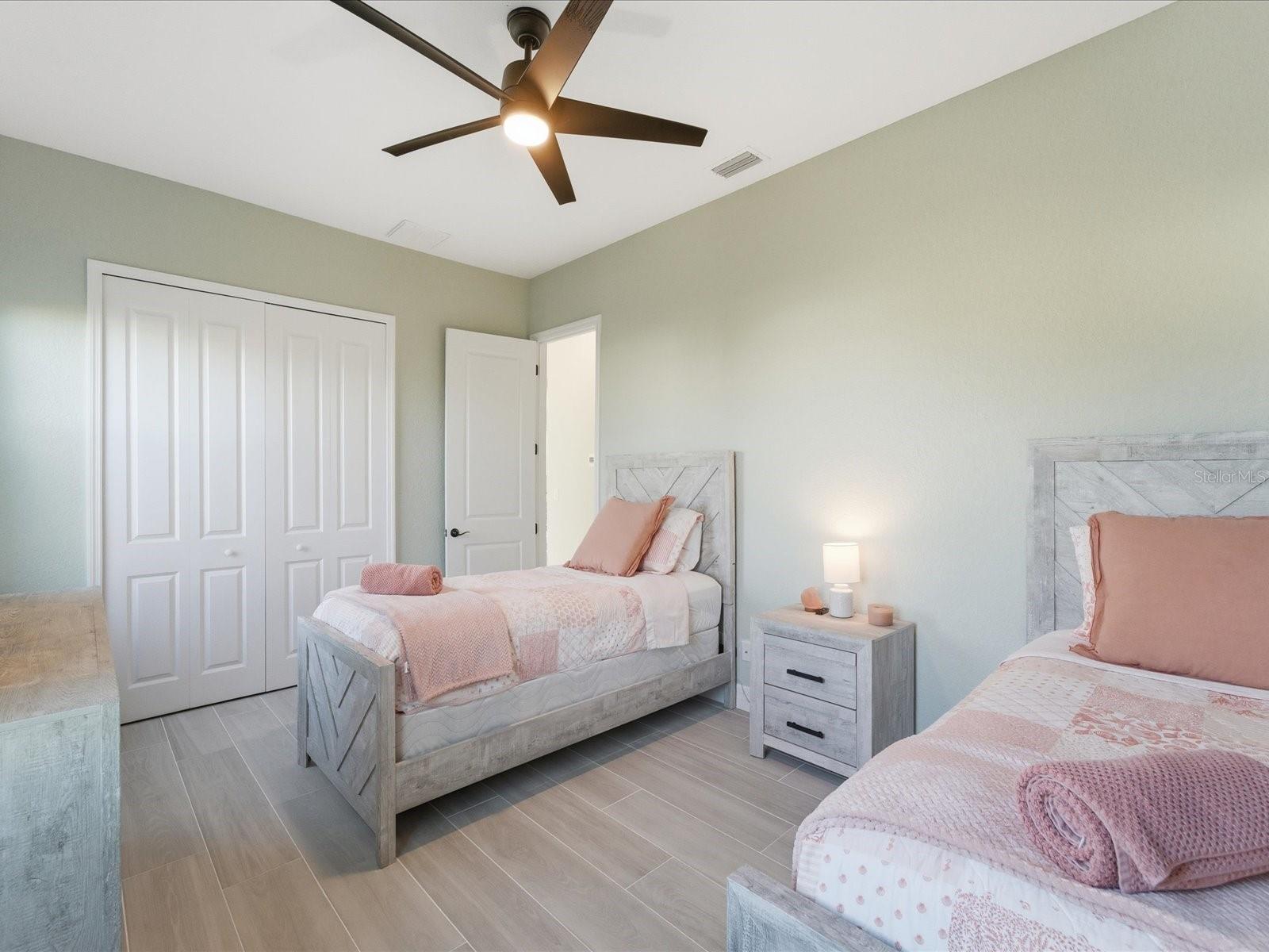 ROTONDA WEST LONG MEADOW - Residential