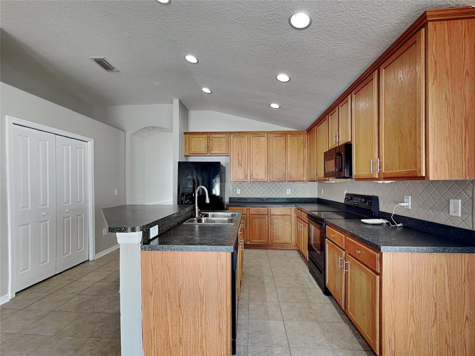 SPRING RIDGE - Residential Lease