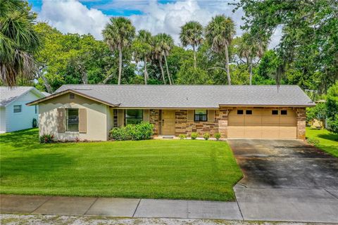 Photo of 724 S Cooper Street, New Smyrna Beach, FL 32169 (MLS # NS1085377)
